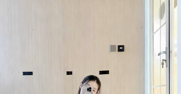 DoFoto AI 高级版，一键生成去衣美女照片！效果看例图！